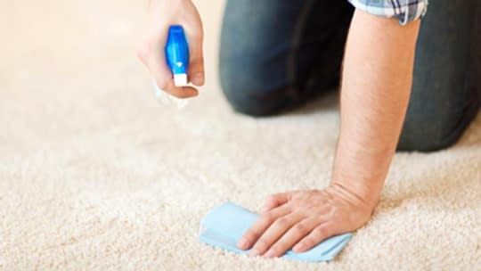 Halı Lekesi Nasıl Çıkar